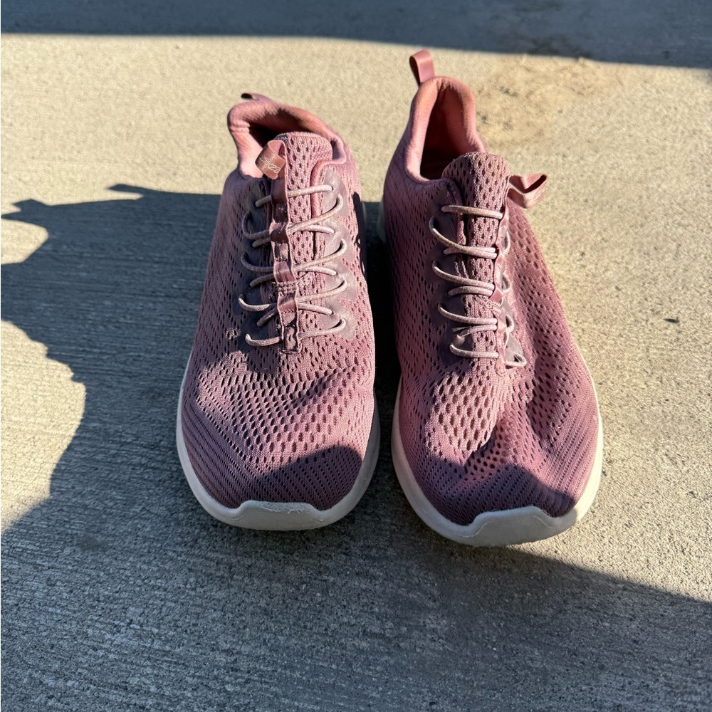 Skechers Women's Sneakers in Mauve